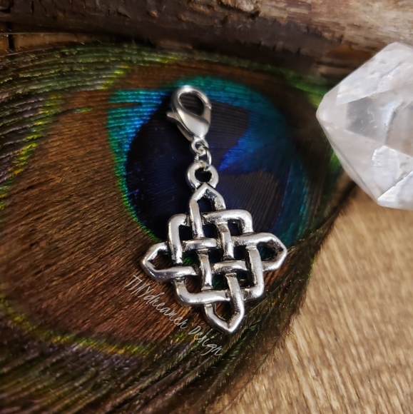 5/$25 Celtic Charm for Bracelet~Zipper~Pagan Bag Clip on~Celtic Knot Jewelry - Picture 1 of 12
